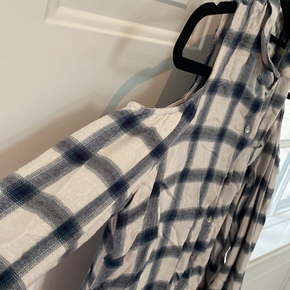 Calvin Klein flannel - Picture 2 of 2